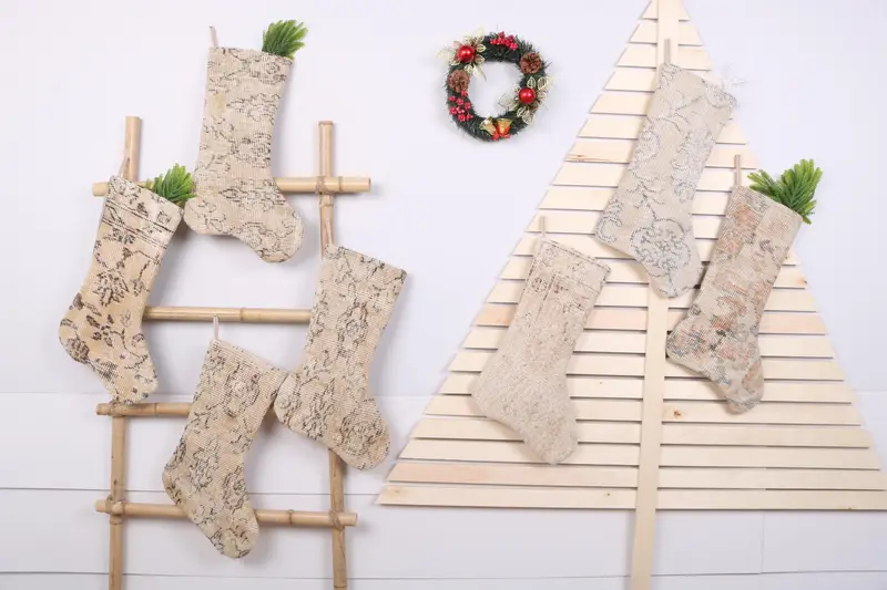 Patrón de adornos navideños festivos, calcetín navideño de 22 pulgadas de ancho