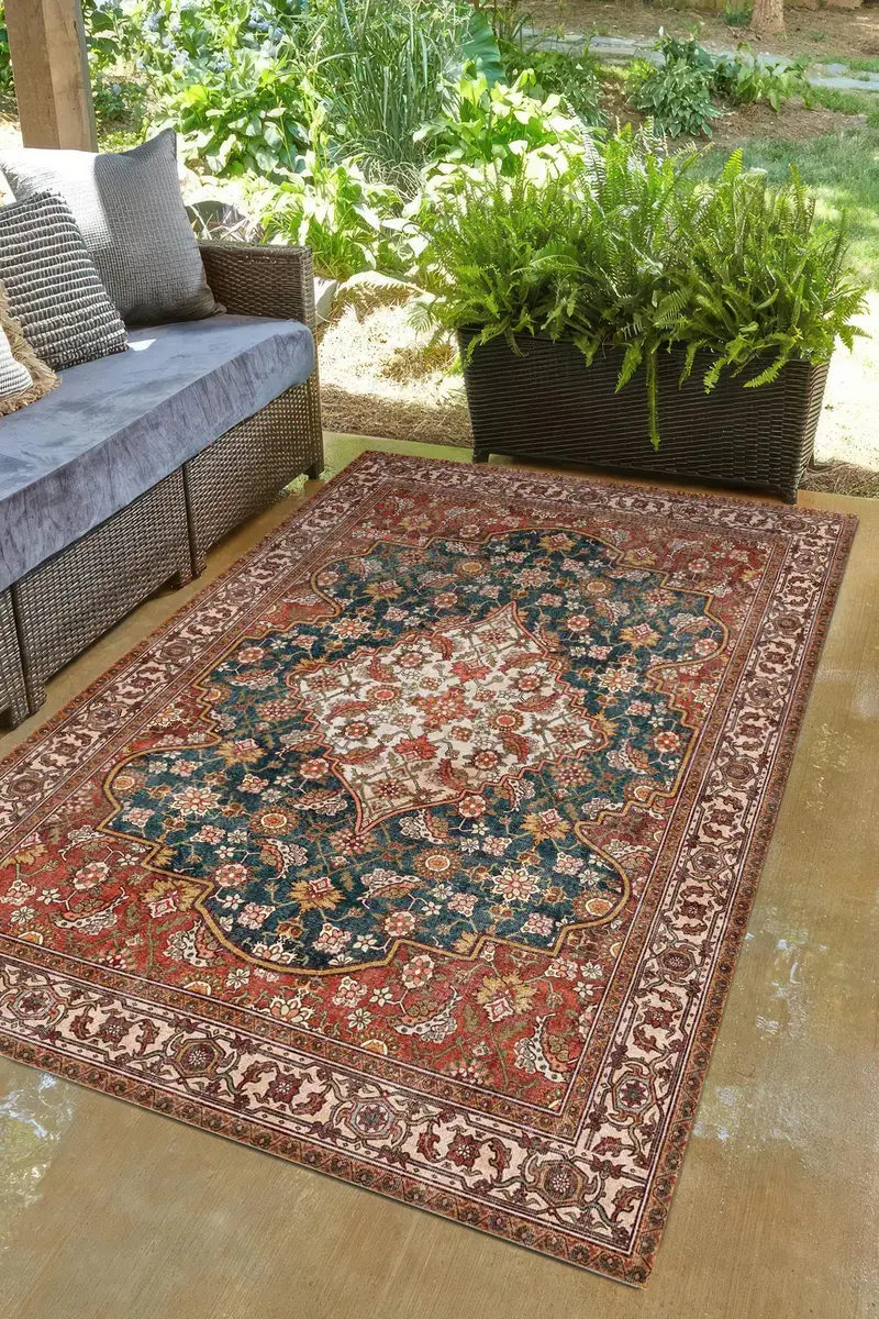 エレガントなプリントラグ：モダンなデザイン、柔らかい生地、ユニークなパターン。