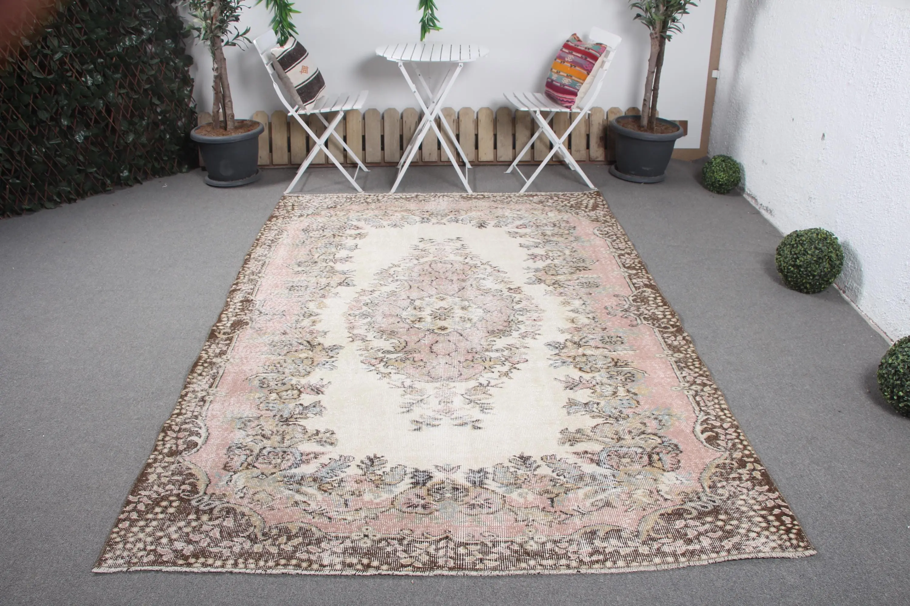 Alfombra vintage, alfombra turca grande de 5,6x8,4 pies, alfombra de lana con estampado animal marrón - 1