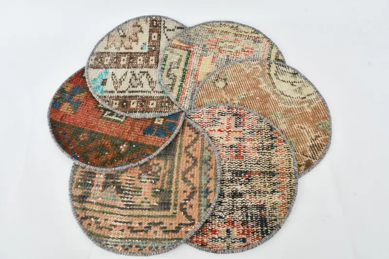 ブラウンとベージュのキリム プレースマット、滑り止めエスニック コースター