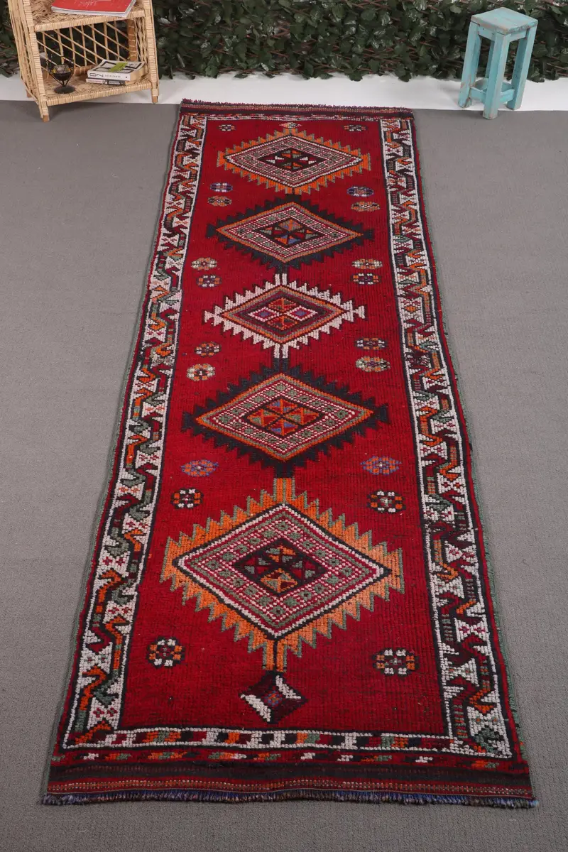 3,2 x 10,3 Fuß großer türkischer Läuferteppich, Vintage-Teppich mit rotem Rand - 1