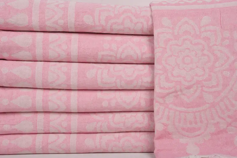 Cute Beach Towel, Bridal Shower Gift, Custom Wedding Gifts, Sand-resistant towel, Bathroom Towel, Holiday Towel, 74x36 Cotton Floral Patterned Towel - 2