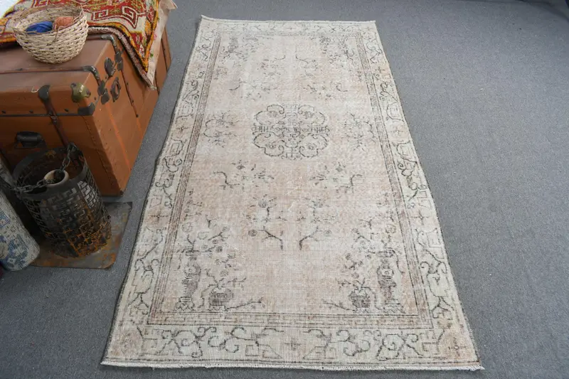 Vibrant Orange Rug, 3,6x6,9 ft Botanical Design