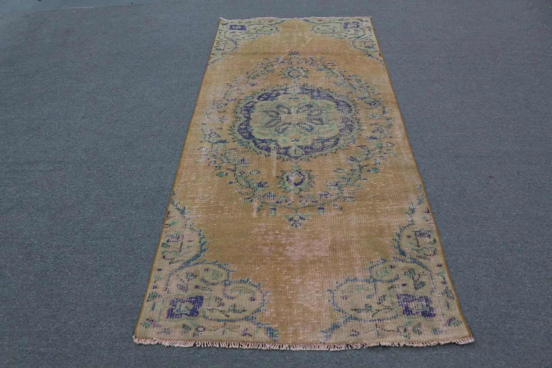 Turkish Area Rug 3.4x7.9 ft, Brown Moroccan Vintage Wool Rug - 1