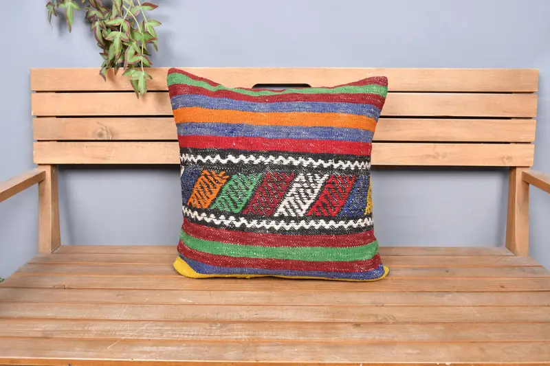 Vintage Pillow, Vintage Kilim Pillow, Retro Cushion Cover, Anatolian Pillow Cover, Turkish Kilim Pillow, Cushion Case, 20x20 Red Pillow Cover - 6