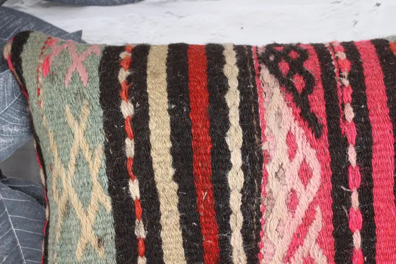 Gift Pillow, Kilim Pillow Cover, 12x20 Green Pillow Sham, Pillow Case, Ethnic Pillow Cover Pillow Sham, Ethnical Kilim Rug Pillow - 2