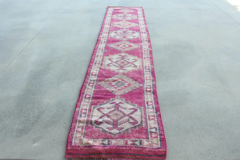 Vintage Türk Halısı, 2.6x12.9 ft Herki Halı, Kırmızı Patchwork Yün Halı - 1