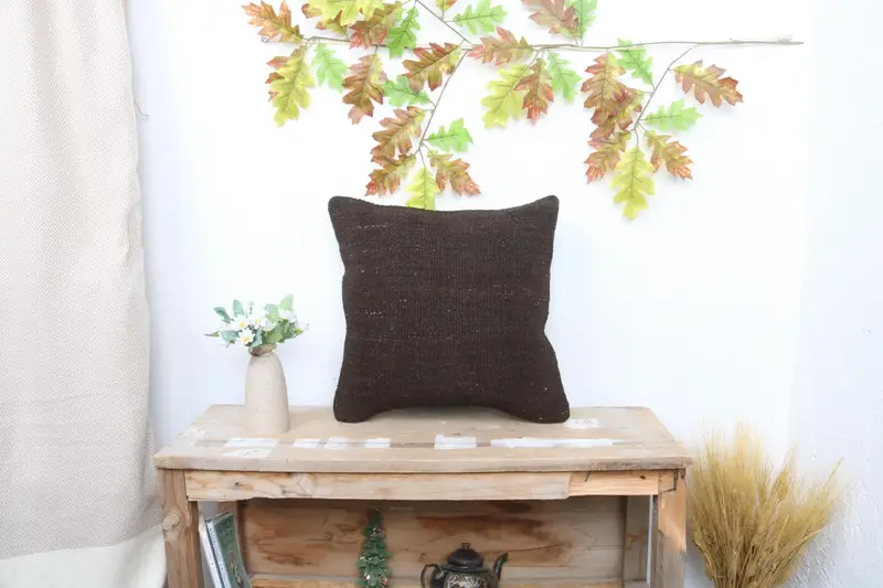 Handgefertigtes südwestliches Kissen, Vintage braun besticktes Kissen