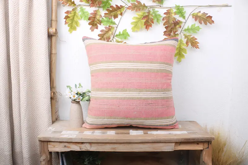 Traditional Cushion Cover, 20x20 Red Cushion Case, Shabby Chic Cushion, Pillow for Couch, Boho Pillow, Pillow Sham, Vintage Pillow - 1