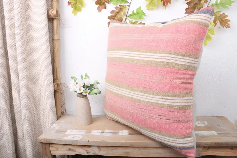 Traditional Cushion Cover, 20x20 Red Cushion Case, Shabby Chic Cushion, Pillow for Couch, Boho Pillow, Pillow Sham, Vintage Pillow - 4