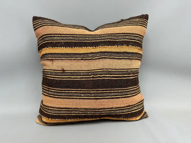 Retro Throw Cushion, Antique Pillows, Handwoven Pillow Sham, Vintage Kilim Pillow, Cushion Cover, 24x24 Pink Pillow Sham, Ethnical Kilim Rug Pillow - 4