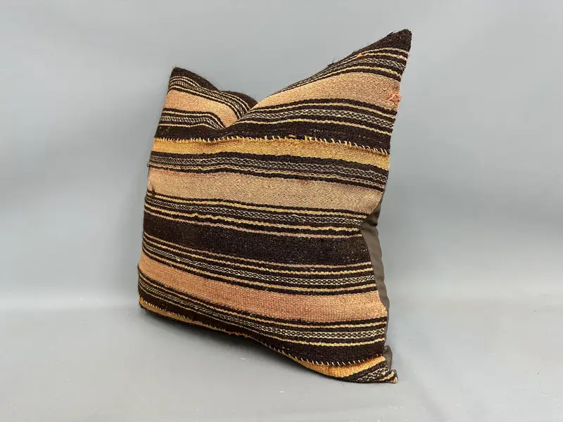 Retro Throw Cushion, Antique Pillows, Handwoven Pillow Sham, Vintage Kilim Pillow, Cushion Cover, 24x24 Pink Pillow Sham, Ethnical Kilim Rug Pillow - 3
