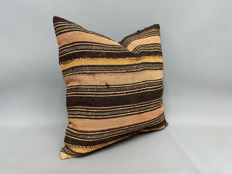 Retro Throw Cushion, Antique Pillows, Handwoven Pillow Sham, Vintage Kilim Pillow, Cushion Cover, 24x24 Pink Pillow Sham, Ethnical Kilim Rug Pillow - 2