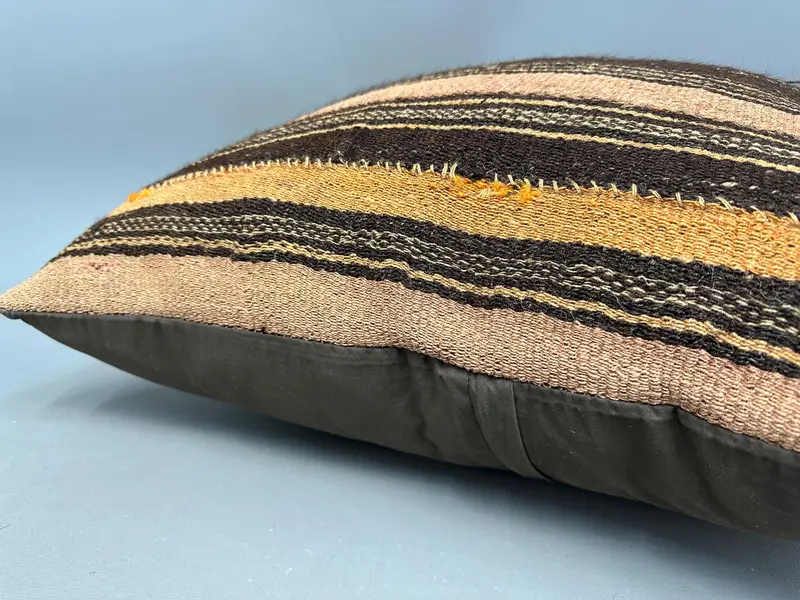 Retro Throw Cushion, Antique Pillows, Handwoven Pillow Sham, Vintage Kilim Pillow, Cushion Cover, 24x24 Pink Pillow Sham, Ethnical Kilim Rug Pillow - 6