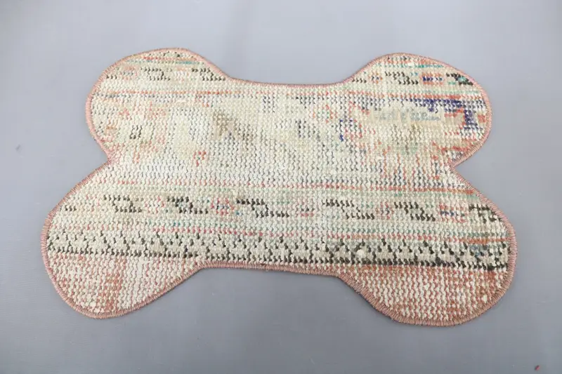 Medium White & Red Cotton Pet Mat with Foam Filling, Pet Pad