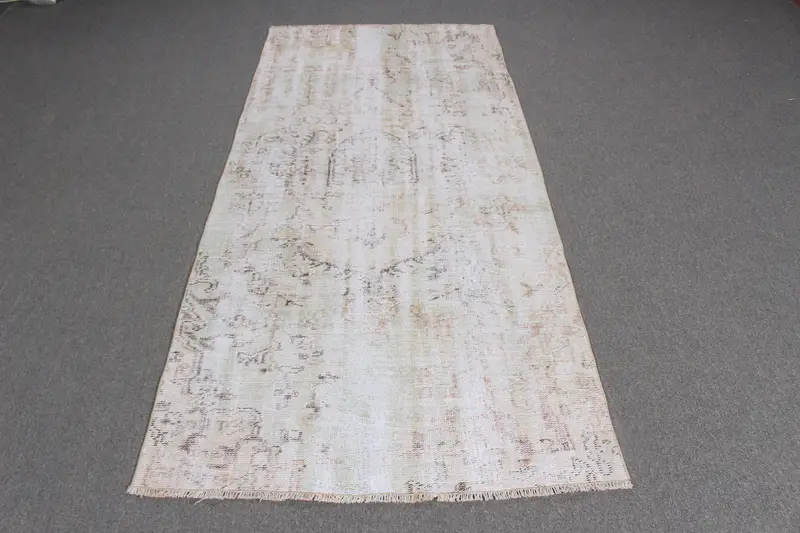 Vintage Turkish Area Rug 3.37x7.5 ft, Oushak White Wool Rug - 1