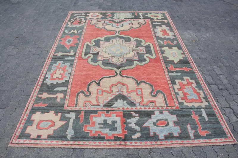 Vintage Turkish Rug, 7.6x11.5 ft Oushak Rug, Red Patchwork Wool Rug - 1