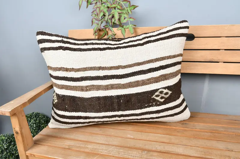 Nomadic Pillow Case, Kilim Pillow, Living Room Throw Cushion, Turkish Kilim Pillow, Handmade Kilim Cushion, Cushion Cover, 20x28 White Cushion Case - 1