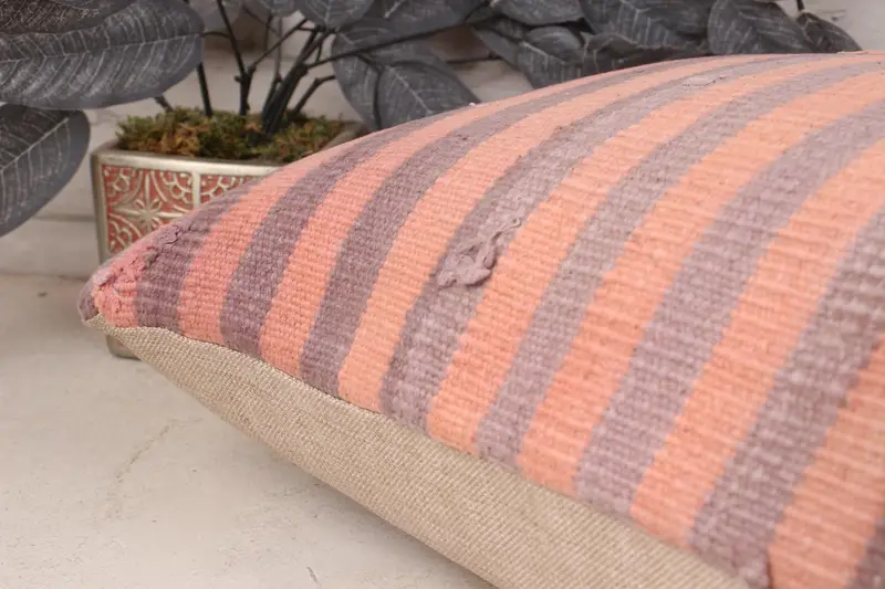 Handmade Kilim Cushion, Ethnical Kilim Rug Pillow, Pillow for Couch, Nomadic Pillow Cover, Pillow Case, 16x24 Pink Cushion Case - 7