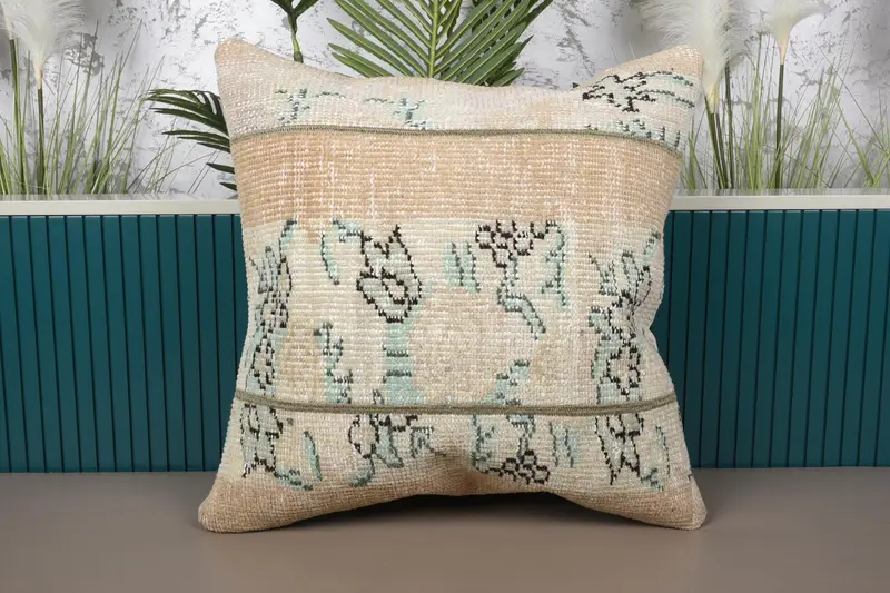 Beige & grünes Patchwork-Wurfkissen, besticktes Vintage-Kissen