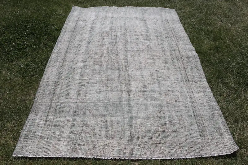 Zarif Yeşil Çiçekli Halı, 5.1x7.6 ft Şık Dekor