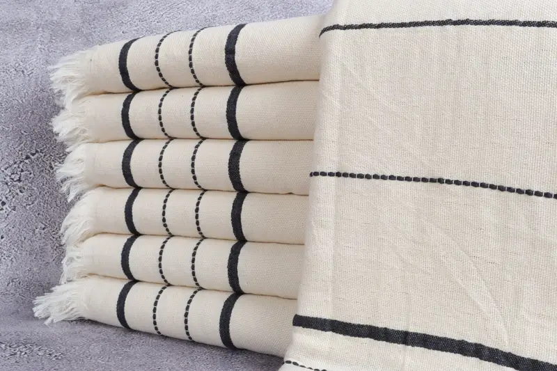 Bridal Shower Favors, Sand-free towel, 70x40 Cotton Striped Towel, Gift For Him, Luxury Beach Towel, Wedding Gift Ideas, Girl Trip Party Favor - 1