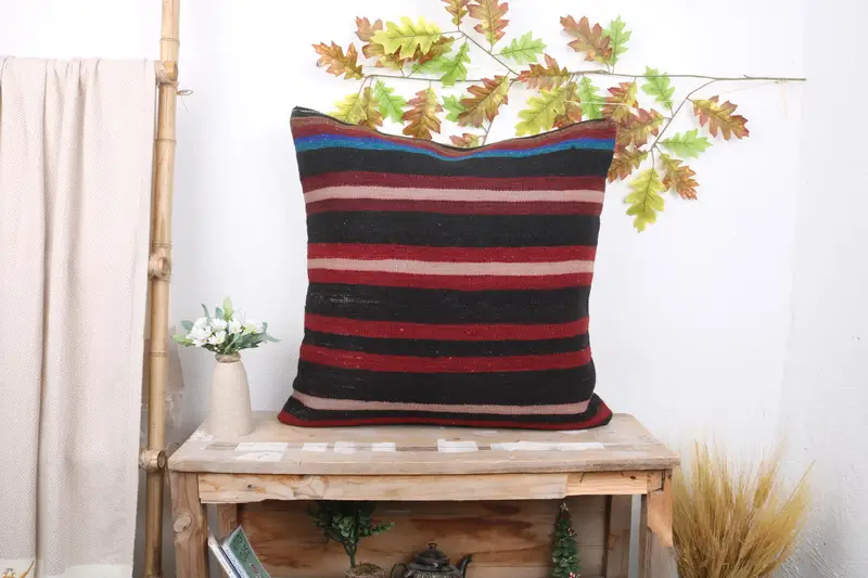 Pillow Sham, Throw Kilim Pillow, Pillow for Couch, Ethnical Kilim Rug Pillow, Outdoor Throw Cushion Cover, 24x24 Red Cushion Case - 1