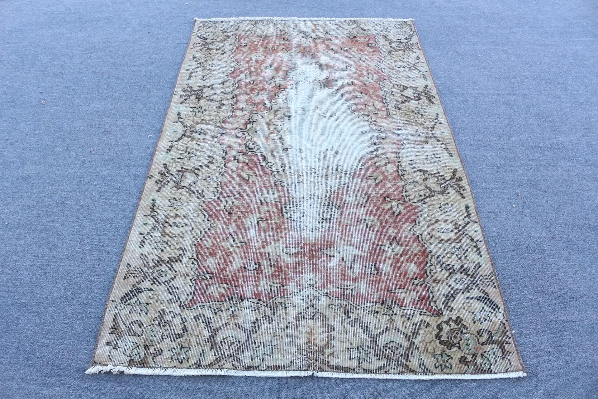 Vintage Turkish Rug, 3.9x6.5 ft Rug, Red Patchwork Wool Rug - 1