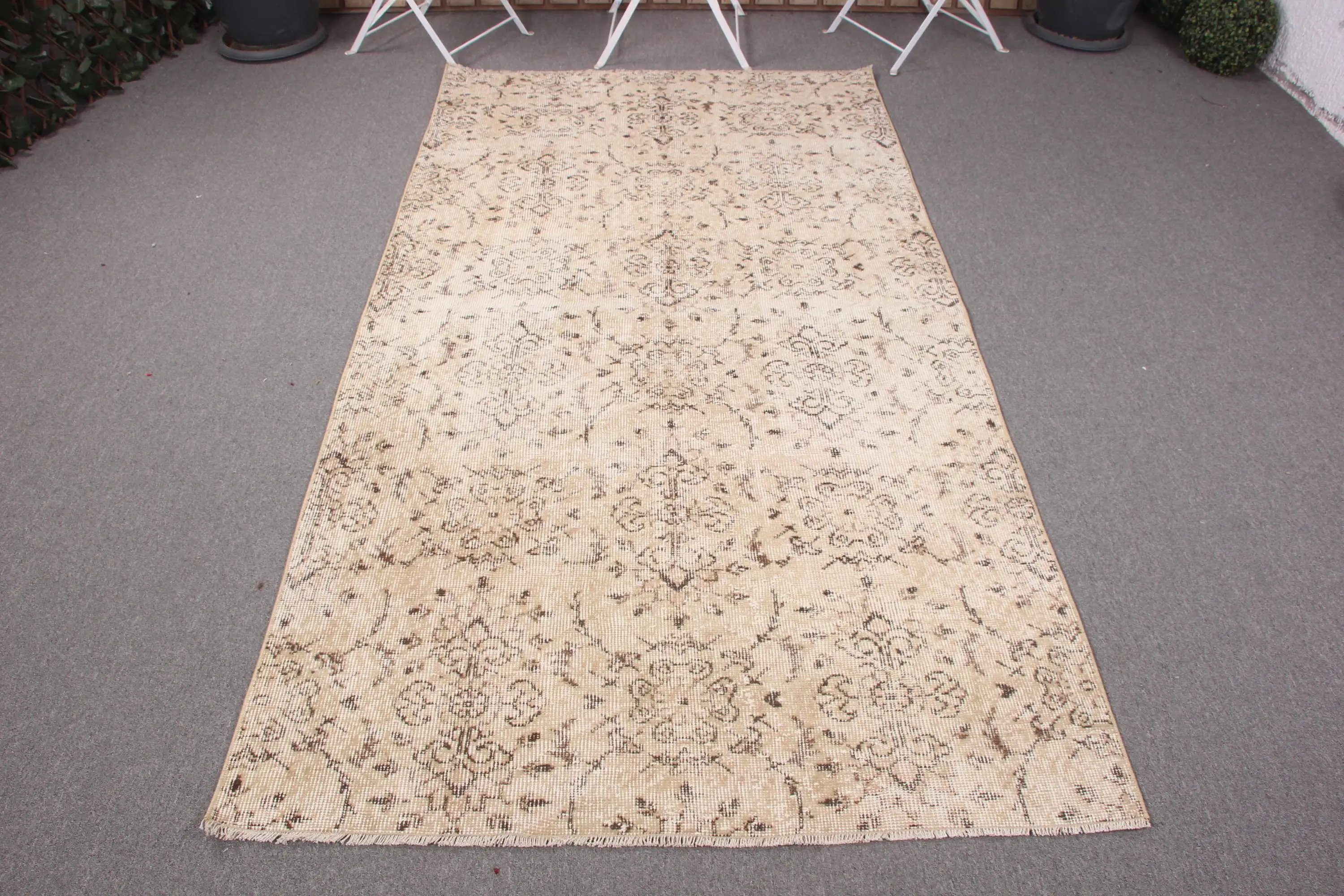 Turkish Rug, 4x7.7 ft Vintage Rug, Beige Floral Wool Rug - 1