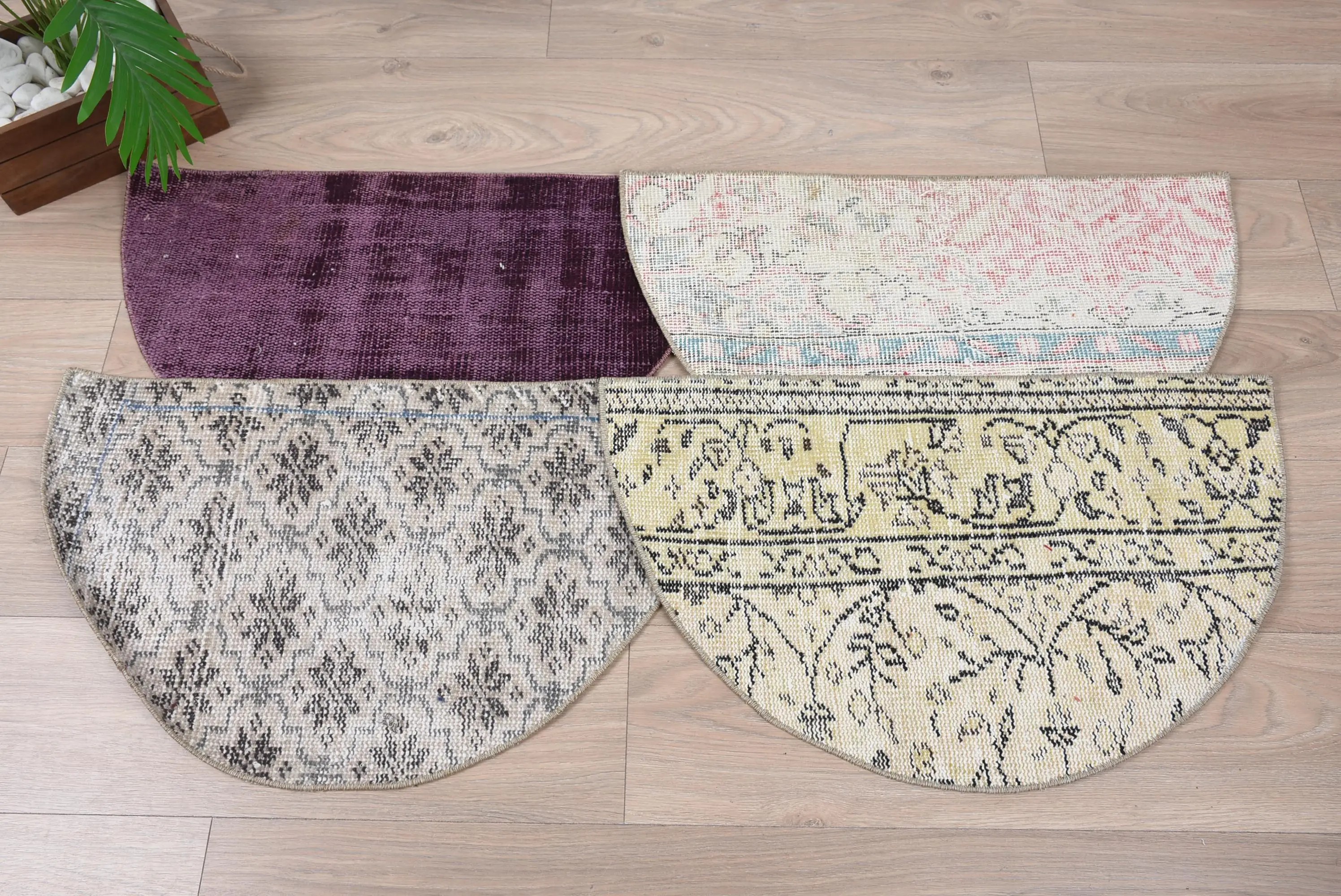 Eco-friendly vintage kilim rug, handmade entryway doormat - 1
