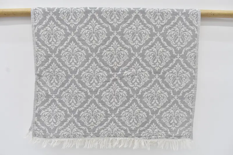 Nakış havlu, kişiselleştirilmiş düğün hediyesi, monogramlı el havlu, 40x24 pamuklu barok havlu, kişiselleştirilmiş hediyeler, seyahat havlusu, nedime hediyeleri - 1