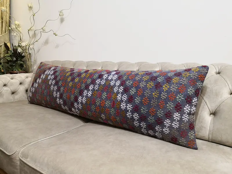 Almohada de tiro bordada hecha a mano, almohada rectangular geométrica azul