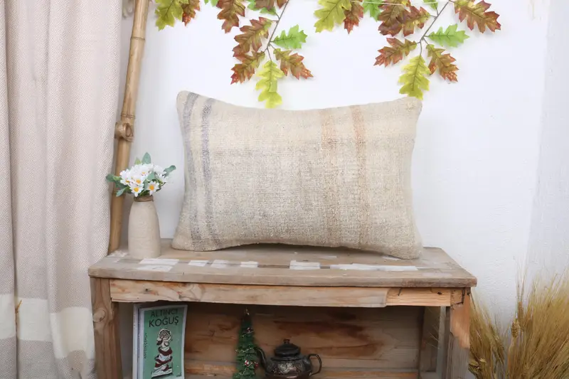 El Yapımı Çizgili Keten Kırlent, 16x24 Nakışlı Vintage Kırlent