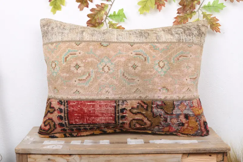 Beige-rotes Patchwork-Wurfkissen, 20x28 besticktes Kissen