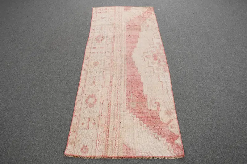 Vintage Turkish Rug, 2.5x6.1 ft Oushak Rug, Red Accent Solid Rug - 1