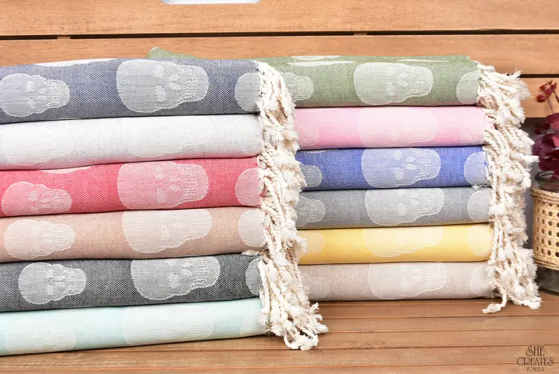 Bachelorette Party Gifts, Family Gift, Soft towel, 68x36 Cotton Skull Patterned Towel, Monogram Beach Towel, Sand-resistant Turkish towel for travel - 1