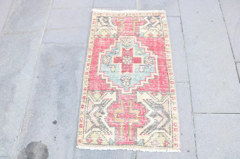 1.7x2.9 ft Turkish Rug, Oushak Rug, Red Check Rug Wool - 1