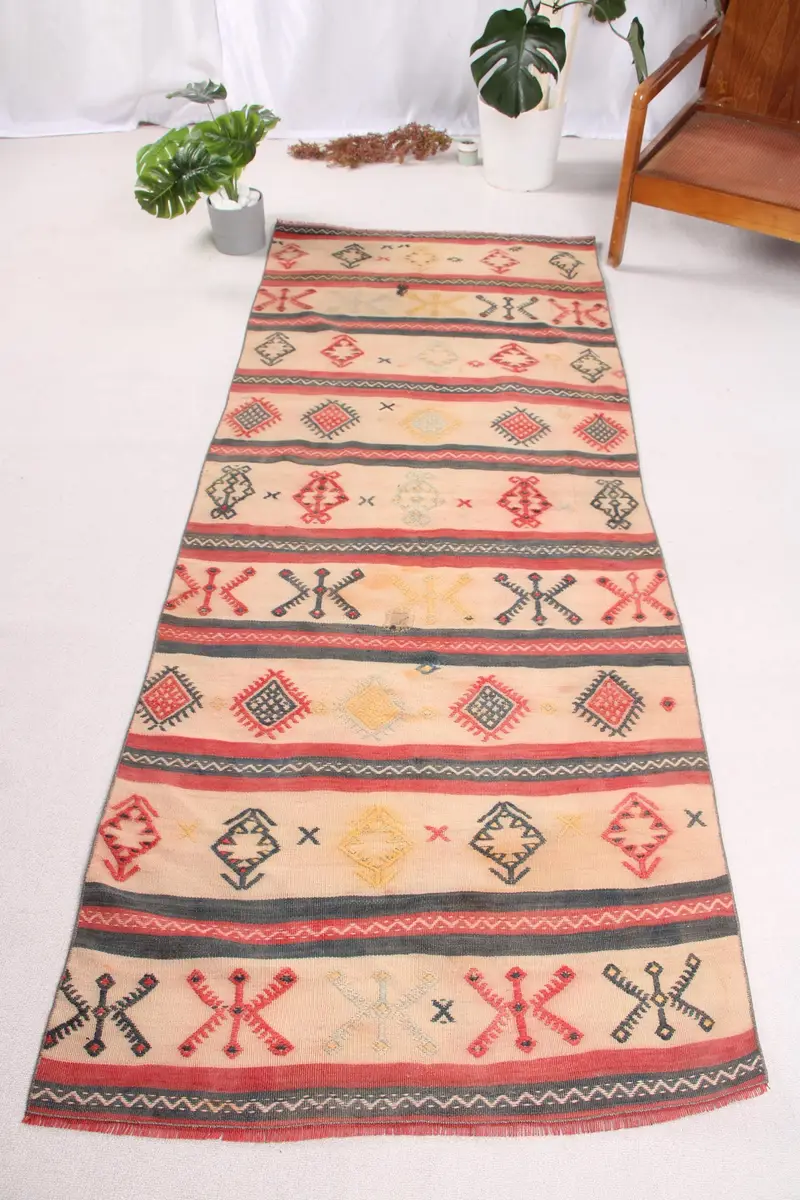 Elegant Beige & Red Floral Rug, 3,2x8 ft Chic Decor