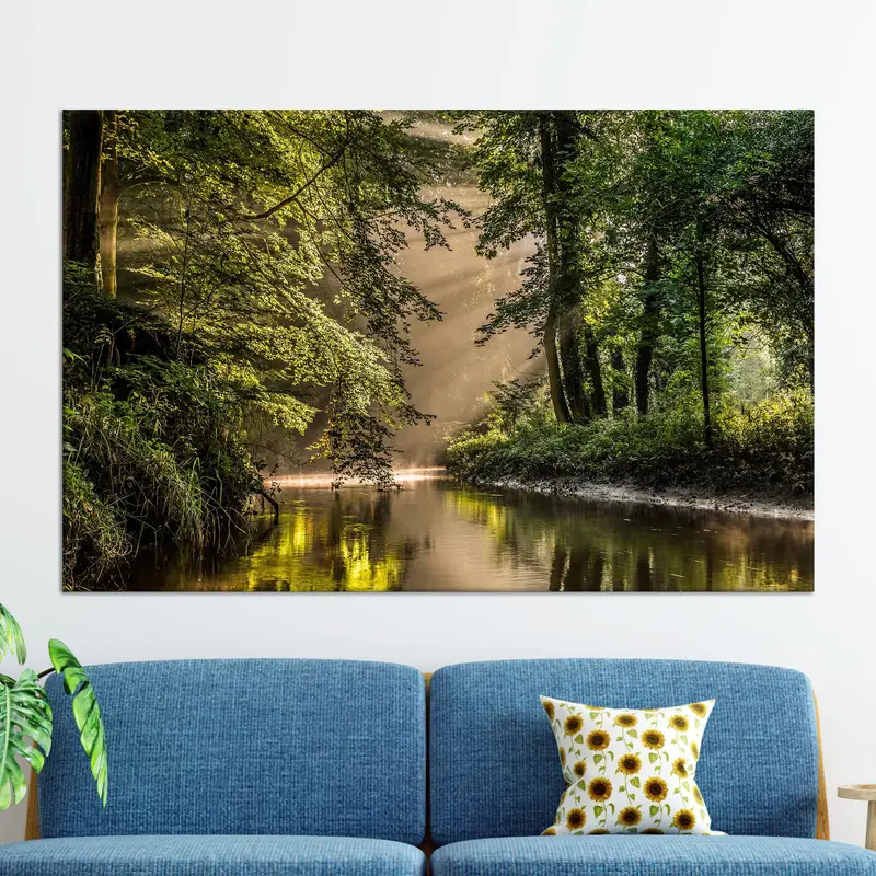 エレガントな農家のキャンバス: 川のある緑の自然の風景