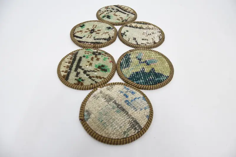 Grüner und beiger Kelim-Untersetzer, einzigartiger Stammes-Untersetzer