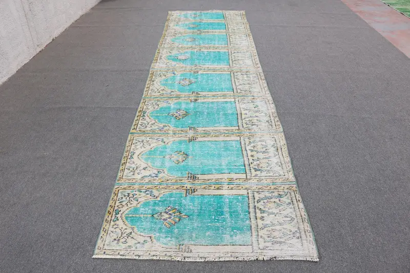 Grüner Südwestteppich, 3,6 x 13,5 Fuß, lebendiges Dekor