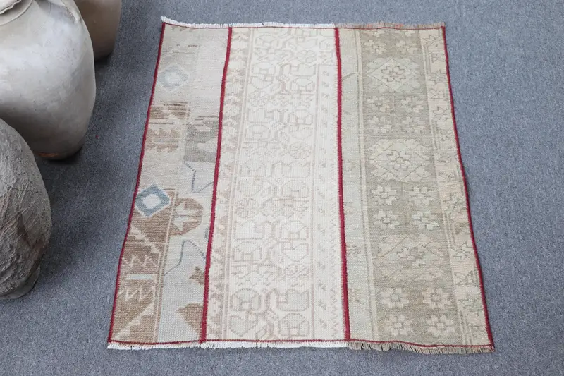 Türk 2.4x2.8 ft Halı, Oushak Vintage Halı, Beyaz Puantiyeli Yün Halı - 1