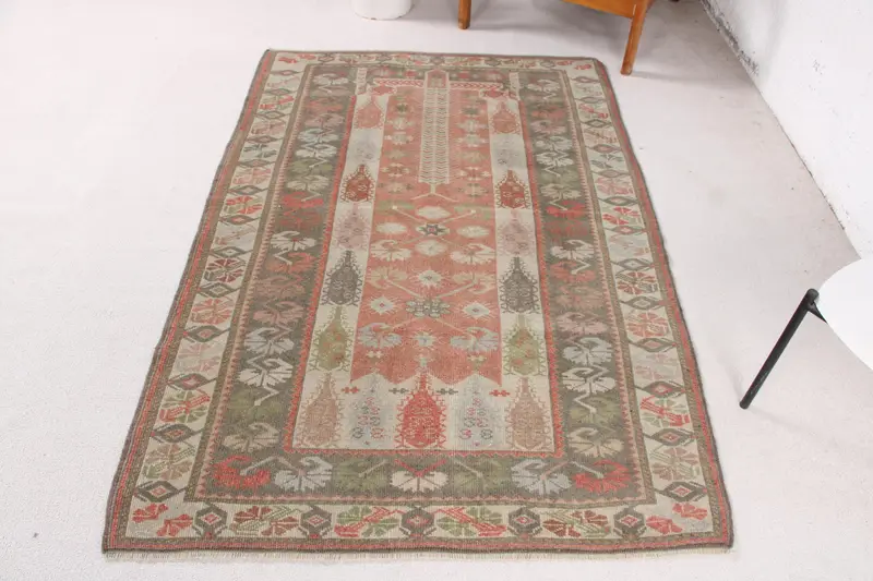 Handmade Green Floral Rug, 3,2x5,9 ft Elegant Decor