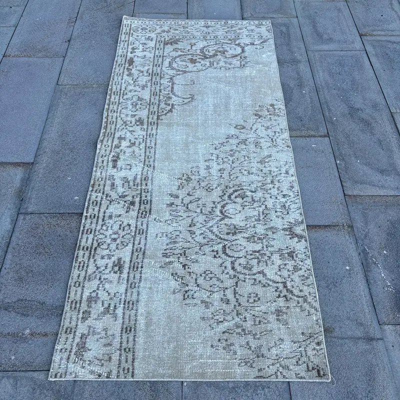 Vintage Turkish Rug, Accent 2.6x6 ft (80x184 cm) Rug, Gray Plants & trees Wool Rug - 1