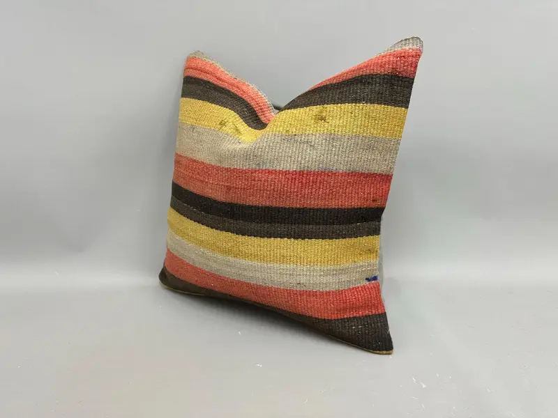 Traditional Cushion, Handwoven Cushion Cover, 18x18 Red Pillow Sham, Vintage Kilim Pillow, Ethnical Kilim Rug Pillow, Turkish Pillow, Cushion Cover - 3