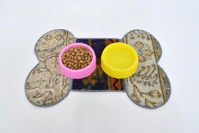 Rahat Mavi ve Turuncu Evcil Hayvan Pedi, Dayanıklı ve Emici Mat