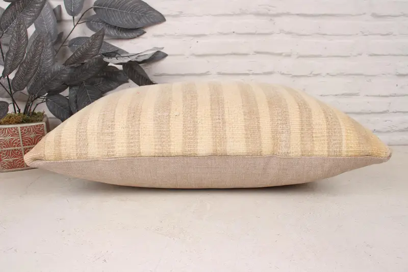 Cushion Case, Turkish Kilim Pillow, Ethnical Kilim Rug Pillow, 16x24 Beige Pillow Cover, Vintage Throw Pillow Case, Handmade Kilim Cushion - 5