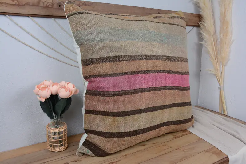 Gesticktes Patchwork-Wurfkissen, Vintage-Rosa-Kissen