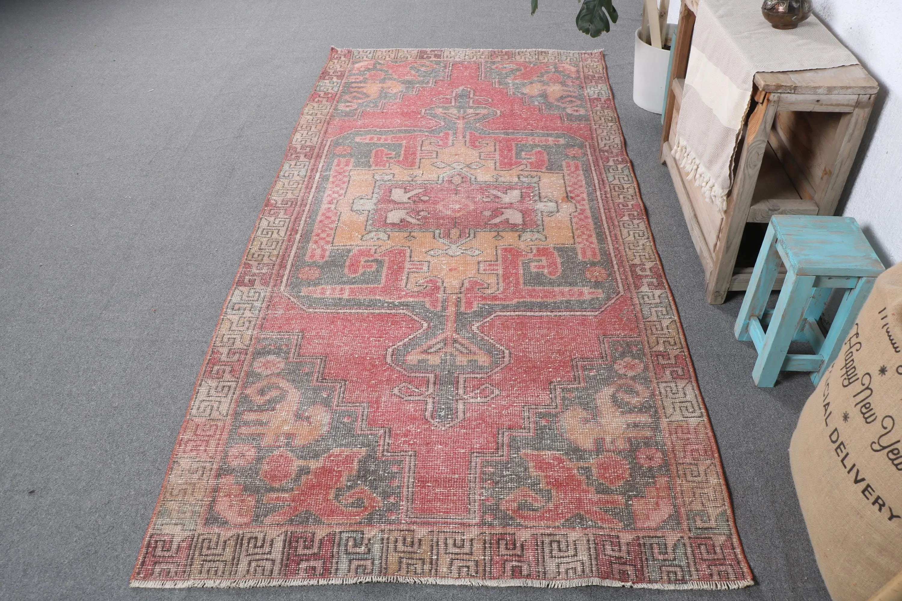 Türkischer Vintage-Teppich 3,9 x 8,2 Fuß, roter Wollteppich - 1