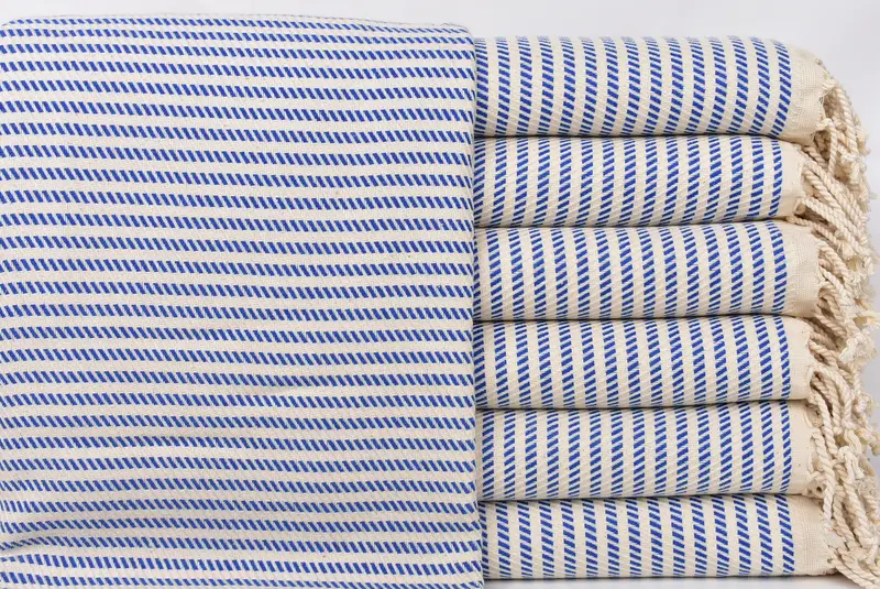 Fouta towel, Wedding Gift For Bride, Turkish Towel Beach, Travel towel, Thin and lightweight Turkish peshtemal, 70x40 Cotton Polka Dot Towel - 1